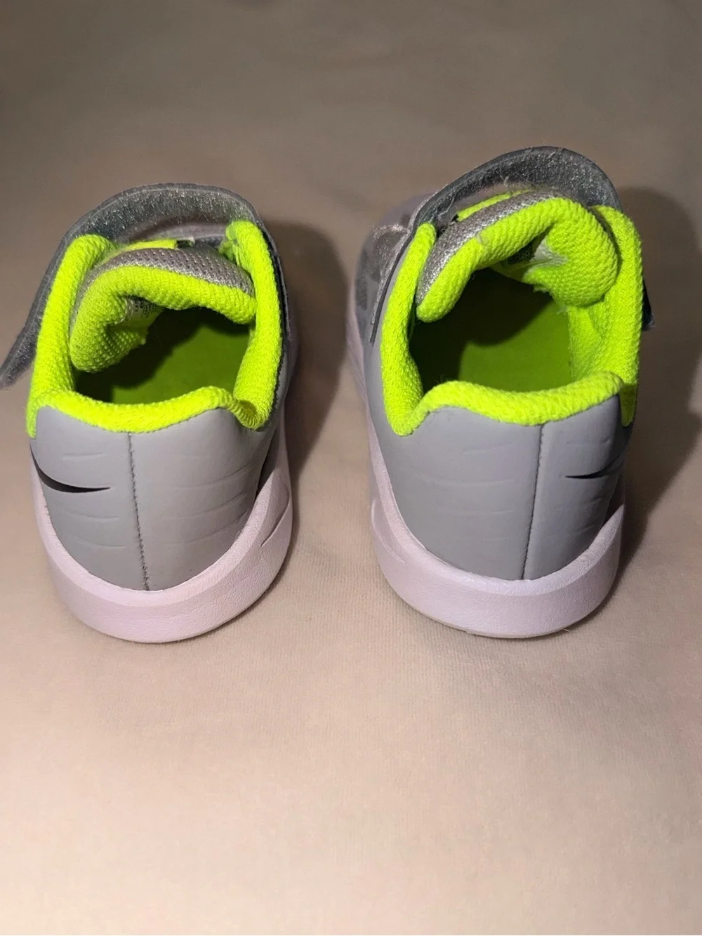 Nike Kids Star Runner Wolf Grey Volt